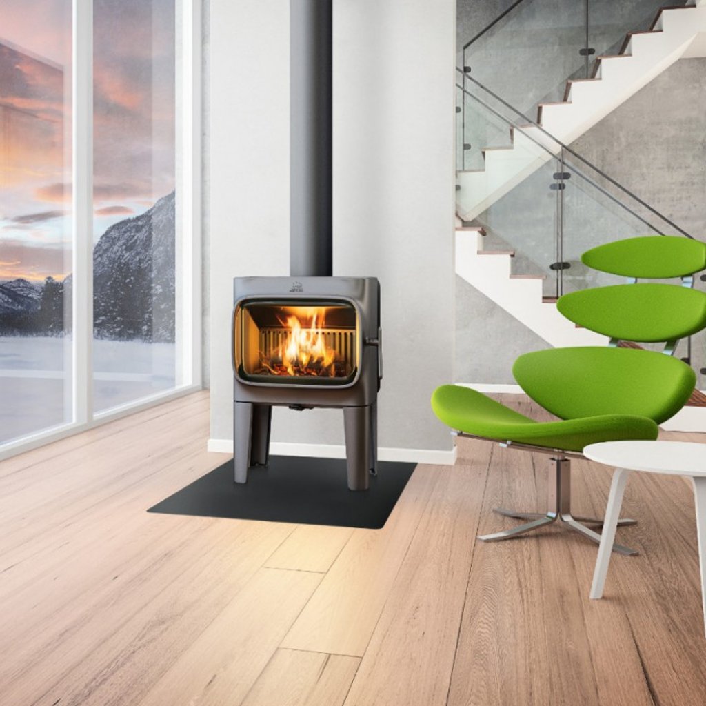 Jotul F305 R Wood Burning Stove with Long Legs - Black